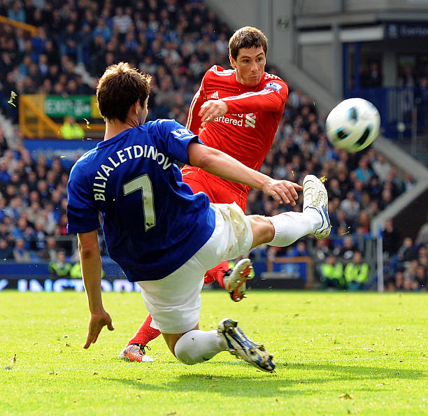 他在年轻人 他在年轻人