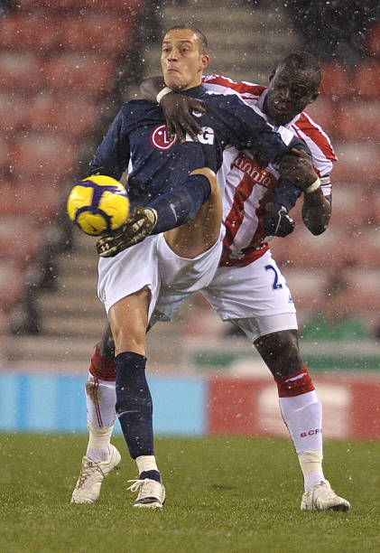 到足球的另 到足球的另